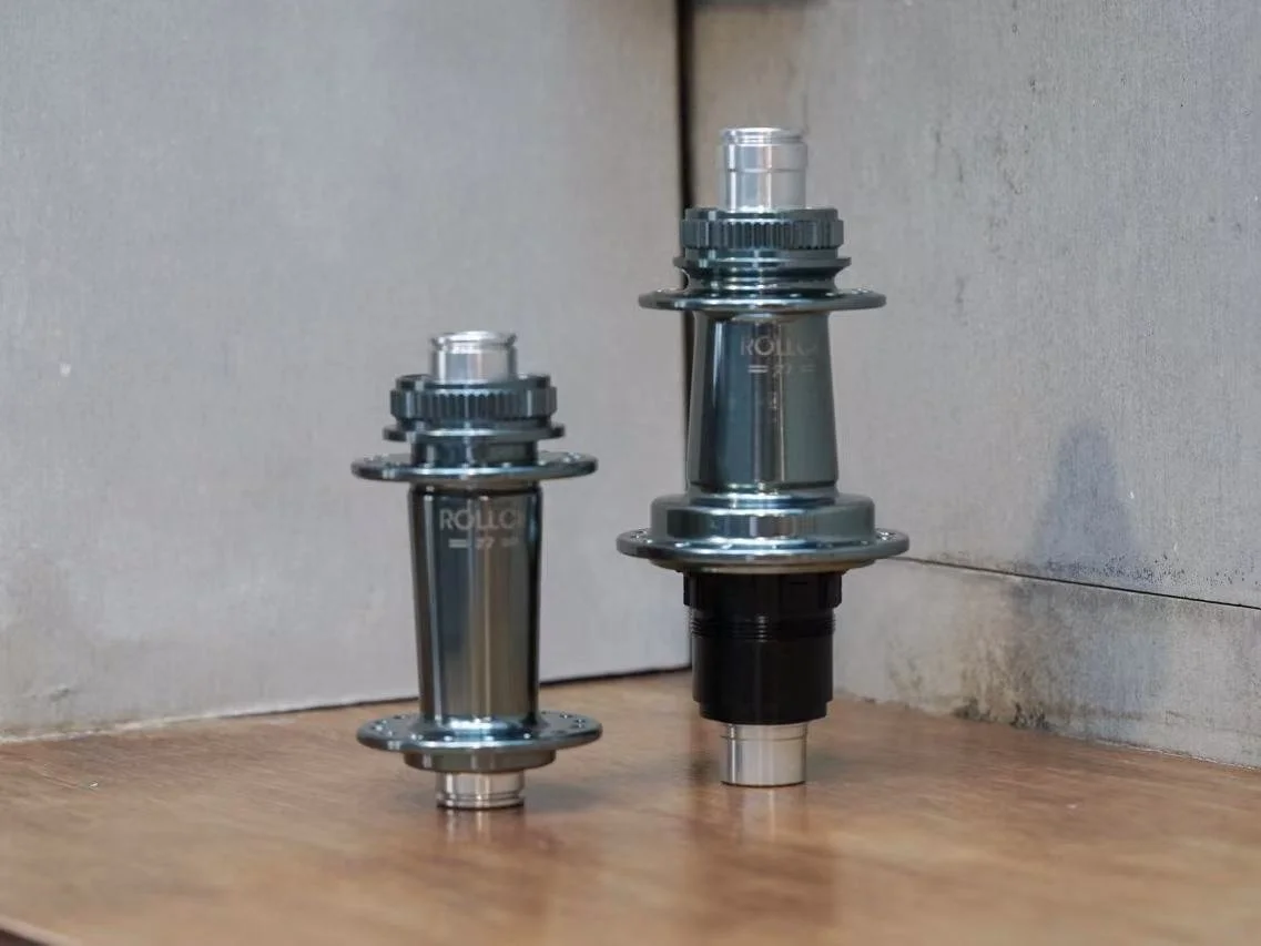 リフティングC RC27DB CENTER LOCK FRONT HUB
